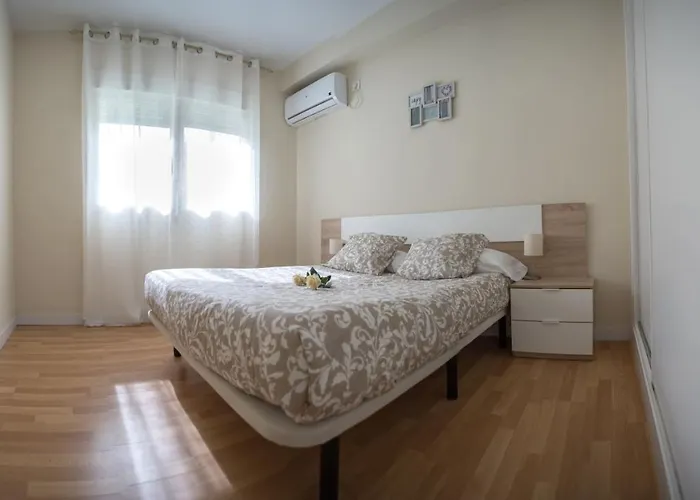 Sirenas Playa Ha * كاديز